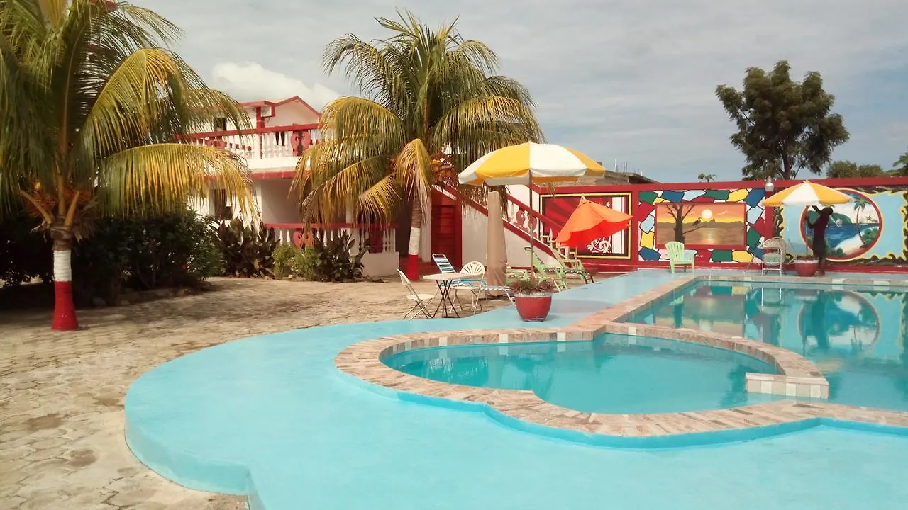 Le Relais Hotel Bar Resto & Resorts Fort Liberte 0*,  Haiti