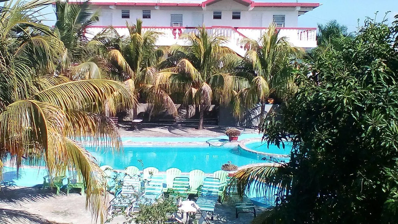 Le Relais Hotel Bar Resto & Resorts Fort Liberté 0*,  Haïti